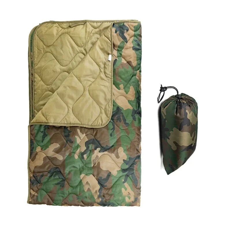 Tactical Army Poncho Liner Camouflage Water Repellent Woobie Quilted Blanket Suitable for Camping, Shooting, Hunting